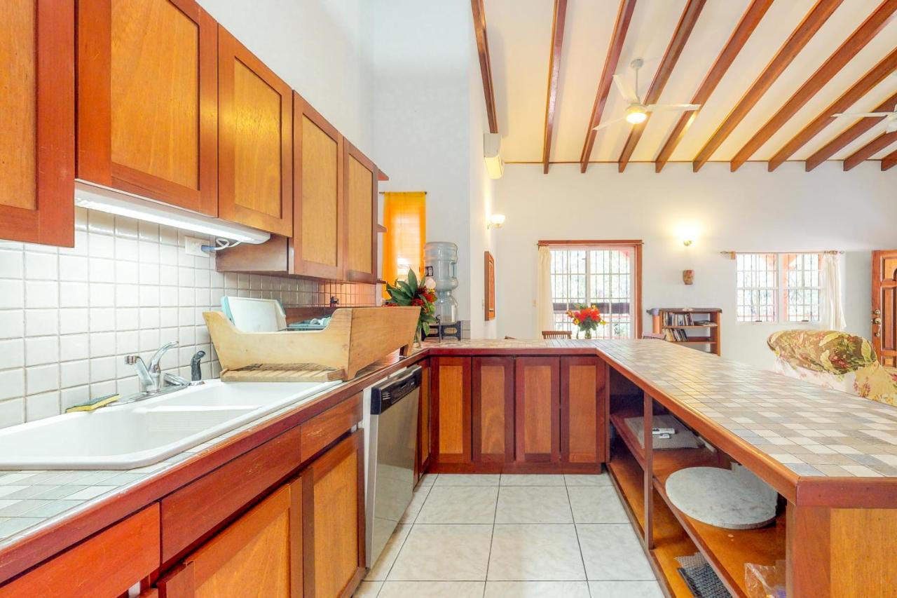 Framadani Villas San Ignacio Bilik gambar